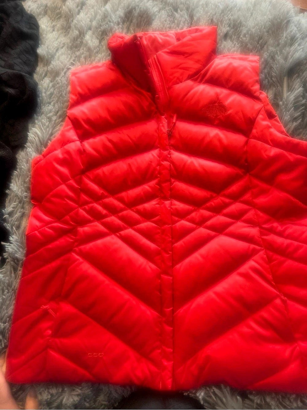 The North Face 550 Down Puffer Vest Red Large